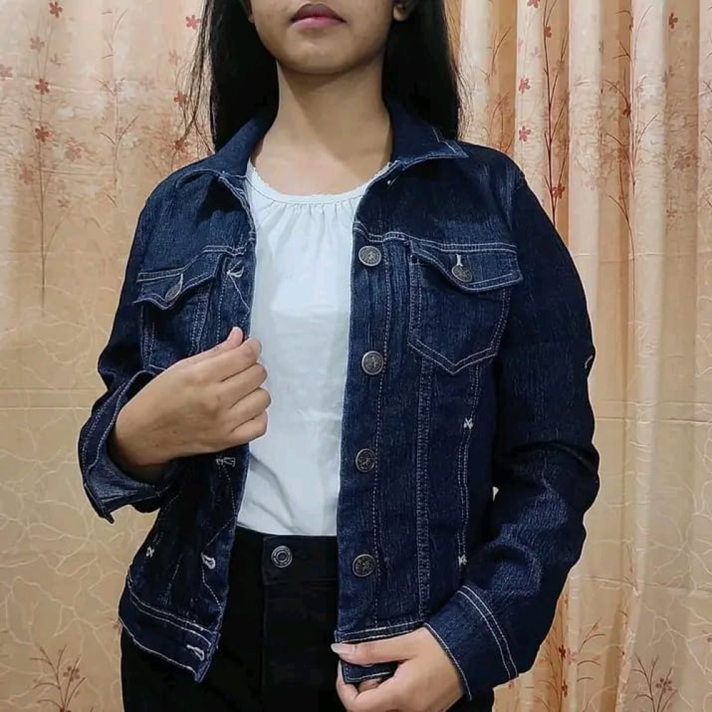 Ladies Fashionable Winter Denim Jeans Jacket .